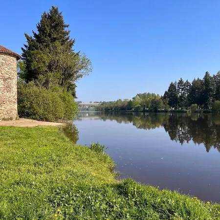 La Maison Du Passeur بيت للعطل Availles-Limouzine